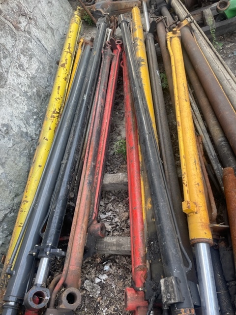 Siłownik Wysuwu Manitou | Matbro | Claas - Cilindro hidráulico para Maquinaria agrícola: foto 1 Siłownik Wysuwu Manitou | Matbro | Claas - Cilindro hidráulico para Maquinaria agrícola: foto 1