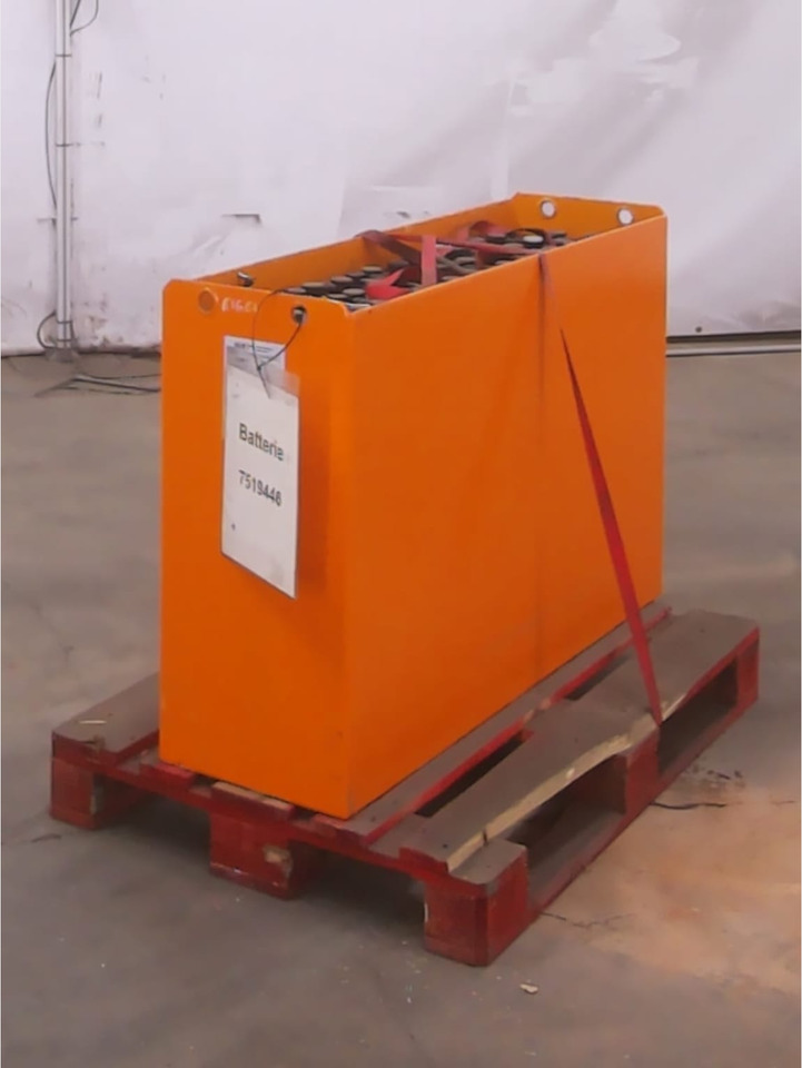 AVB 48V 360Ah - Acumulador para Equipo de manutención: foto 3 AVB 48V 360Ah - Acumulador para Equipo de manutención: foto 3
