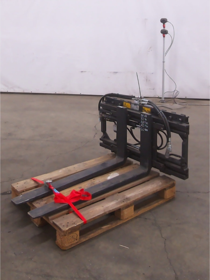 Kaup Fork positioner - Implemento para Equipo de manutención: foto 1 Kaup Fork positioner - Implemento para Equipo de manutención: foto 1