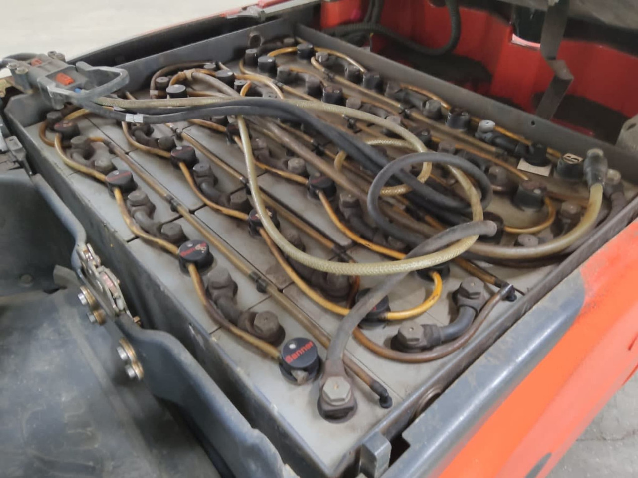 Linde E16-02 - Carretilla elevadora eléctrica: foto 4 Linde E16-02 - Carretilla elevadora eléctrica: foto 4