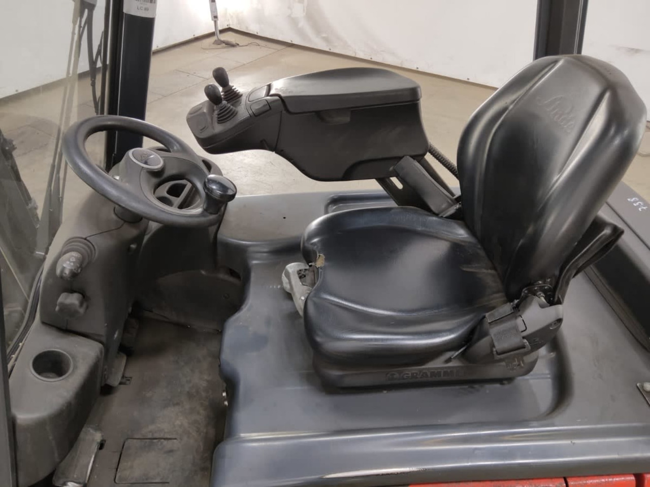 Linde E16-02 - Carretilla elevadora eléctrica: foto 3 Linde E16-02 - Carretilla elevadora eléctrica: foto 3