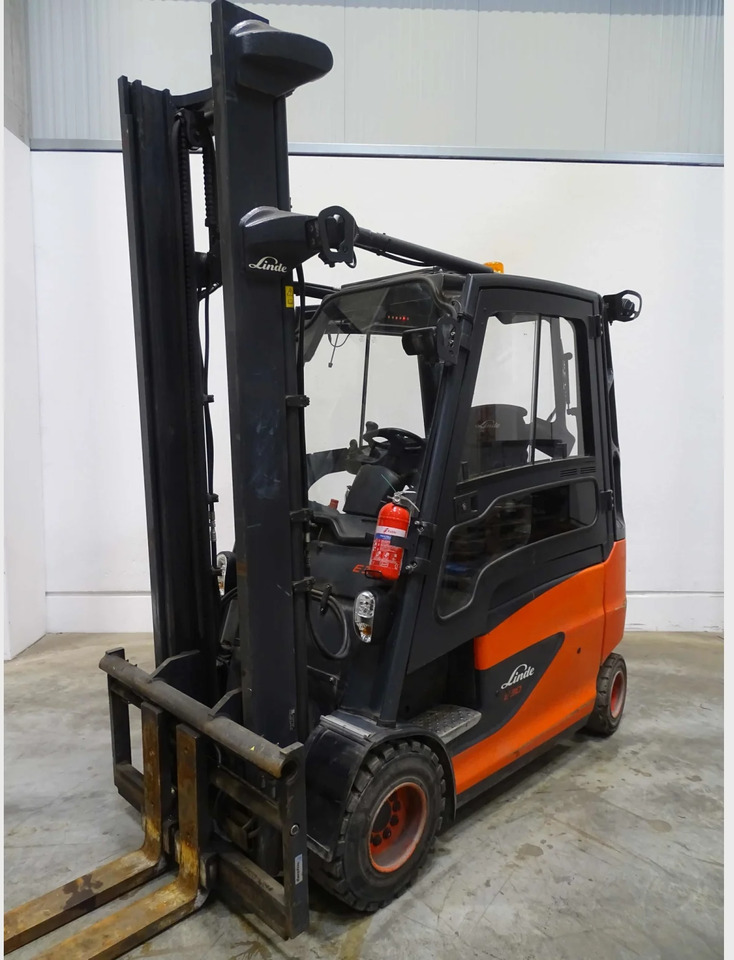 Linde E30 - Carretilla elevadora eléctrica: foto 1 Linde E30 - Carretilla elevadora eléctrica: foto 1