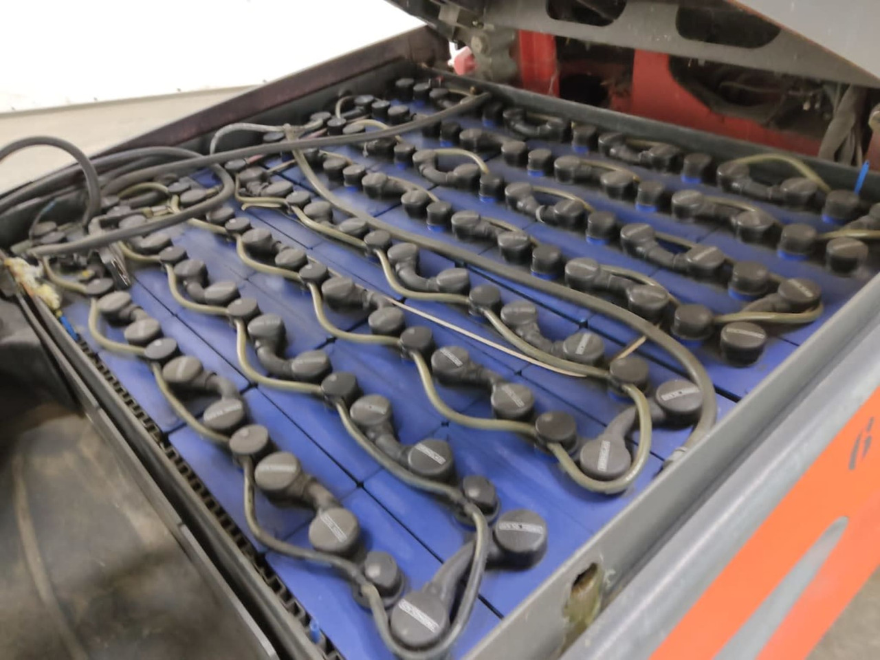 Linde E30L-01 - Carretilla elevadora eléctrica: foto 4 Linde E30L-01 - Carretilla elevadora eléctrica: foto 4