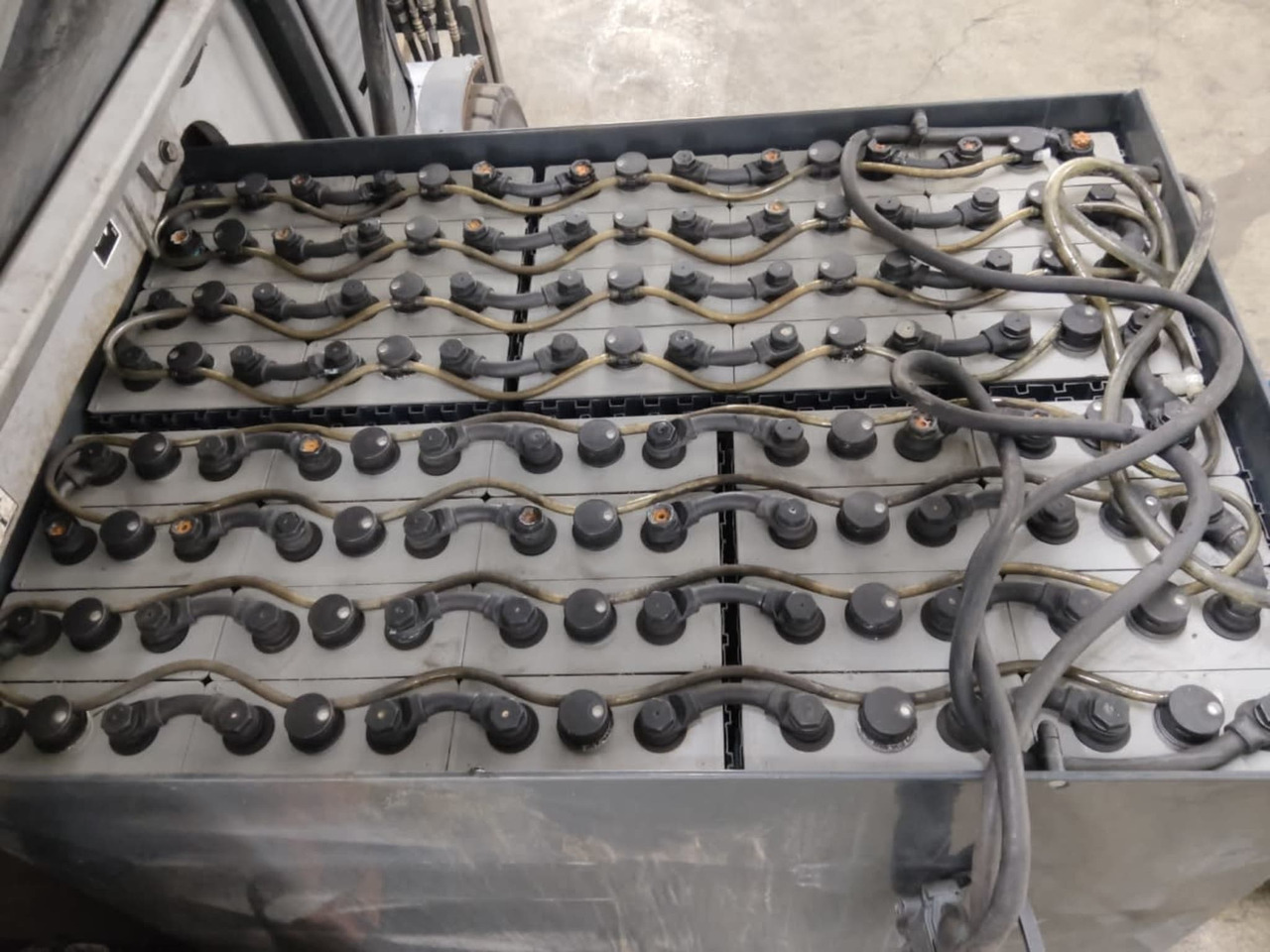 STILL RX60-30 - Carretilla elevadora eléctrica: foto 4 STILL RX60-30 - Carretilla elevadora eléctrica: foto 4