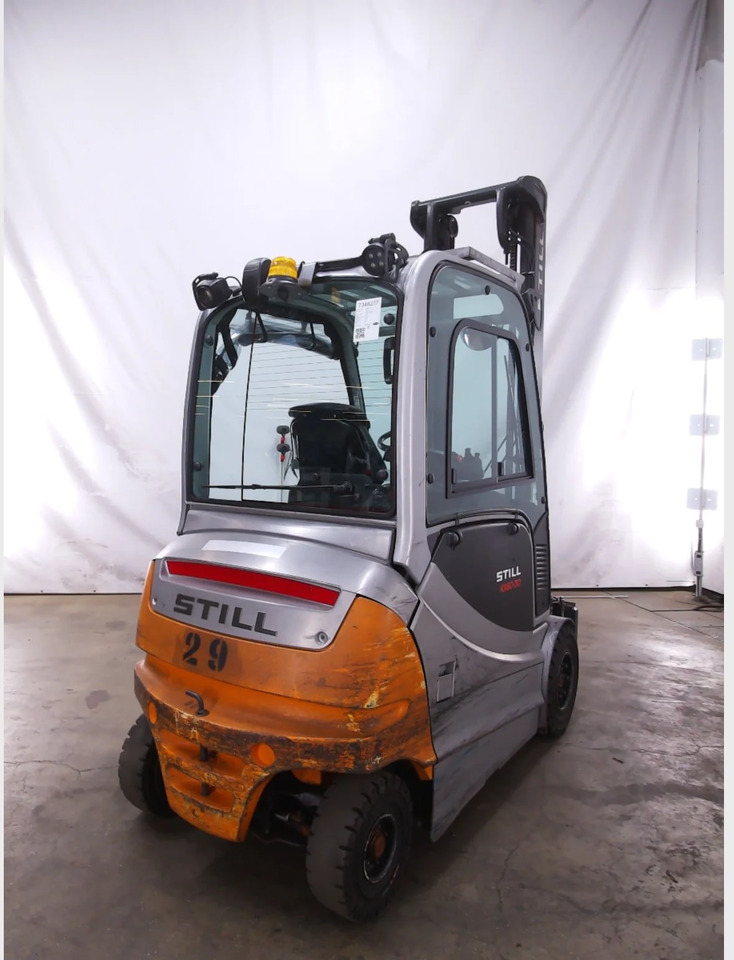 STILL RX60-30L - Carretilla elevadora eléctrica: foto 3 STILL RX60-30L - Carretilla elevadora eléctrica: foto 3