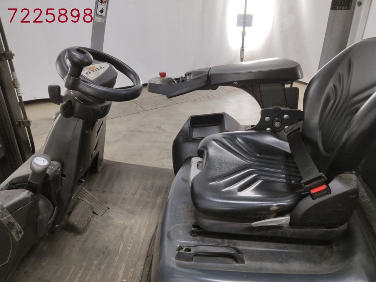 STILL RX70-20T - Carretilla elevadora de gas: foto 4 STILL RX70-20T - Carretilla elevadora de gas: foto 4