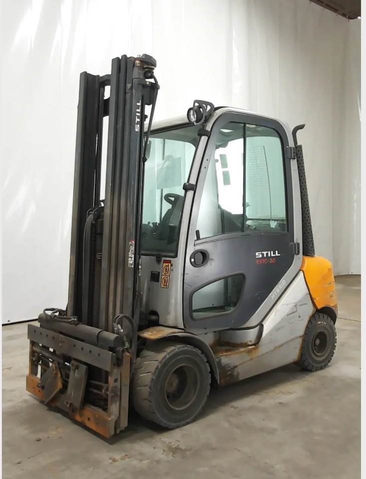 STILL RX70-30T - Carretilla elevadora de gas: foto 1 STILL RX70-30T - Carretilla elevadora de gas: foto 1