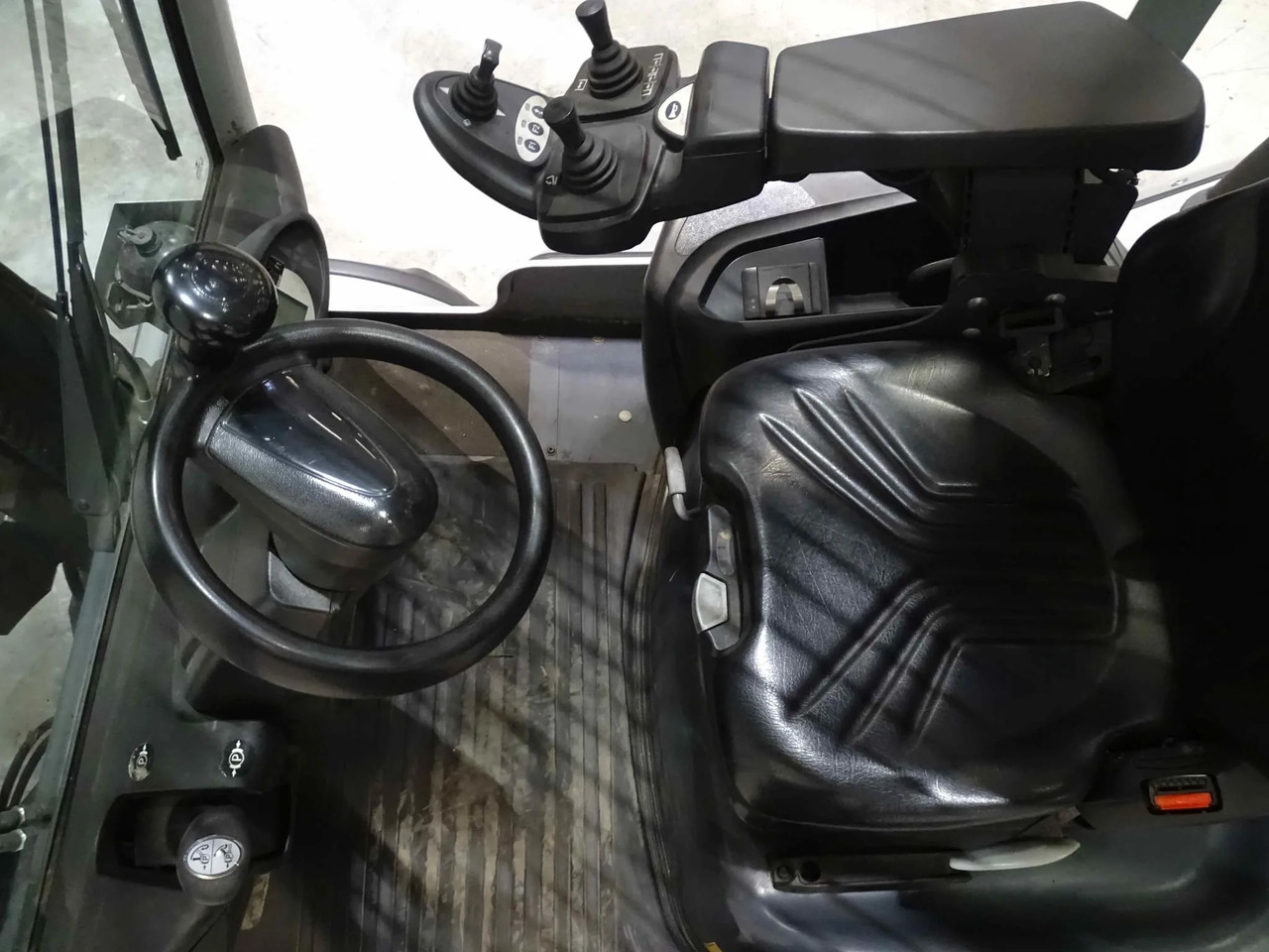 STILL RX70-50T/600 - Carretilla elevadora diésel: foto 3 STILL RX70-50T/600 - Carretilla elevadora diésel: foto 3