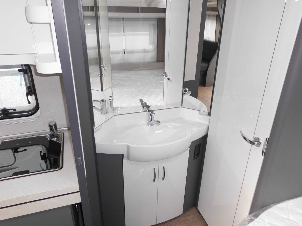 Caravana Hobby Excellent 560 CFe 2025 %Lagerabverkauf%: foto 14