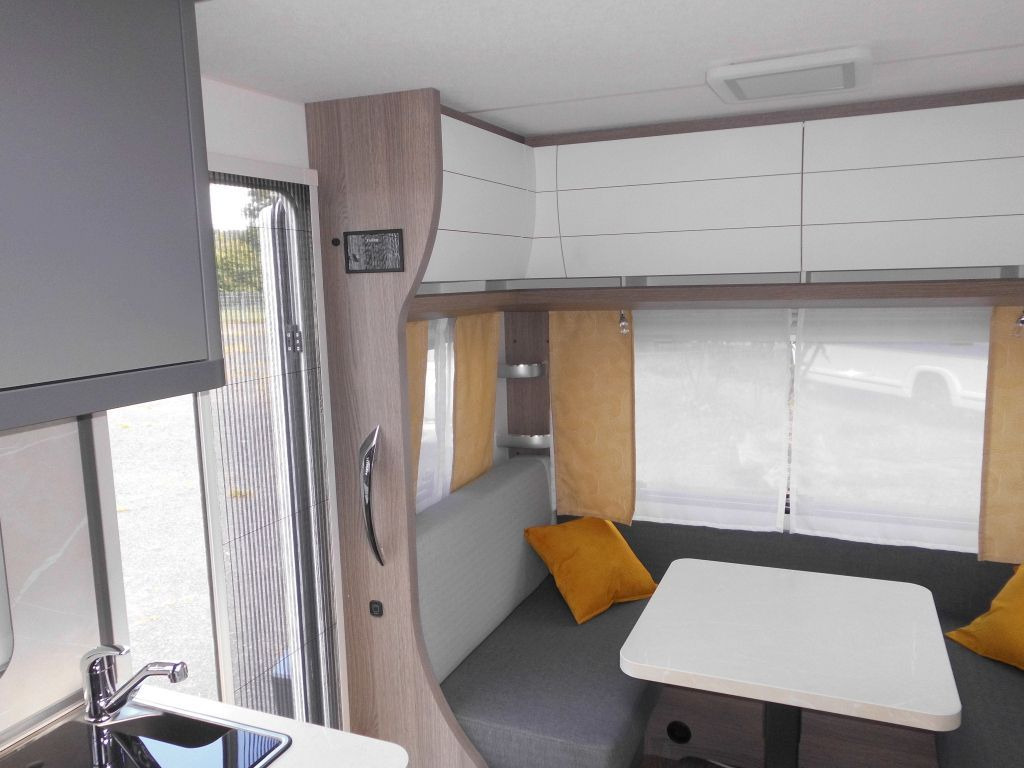 Caravana Hobby OnTour 460 DL 2026 BUGFENSTER 1500 ROLLROST: foto 6
