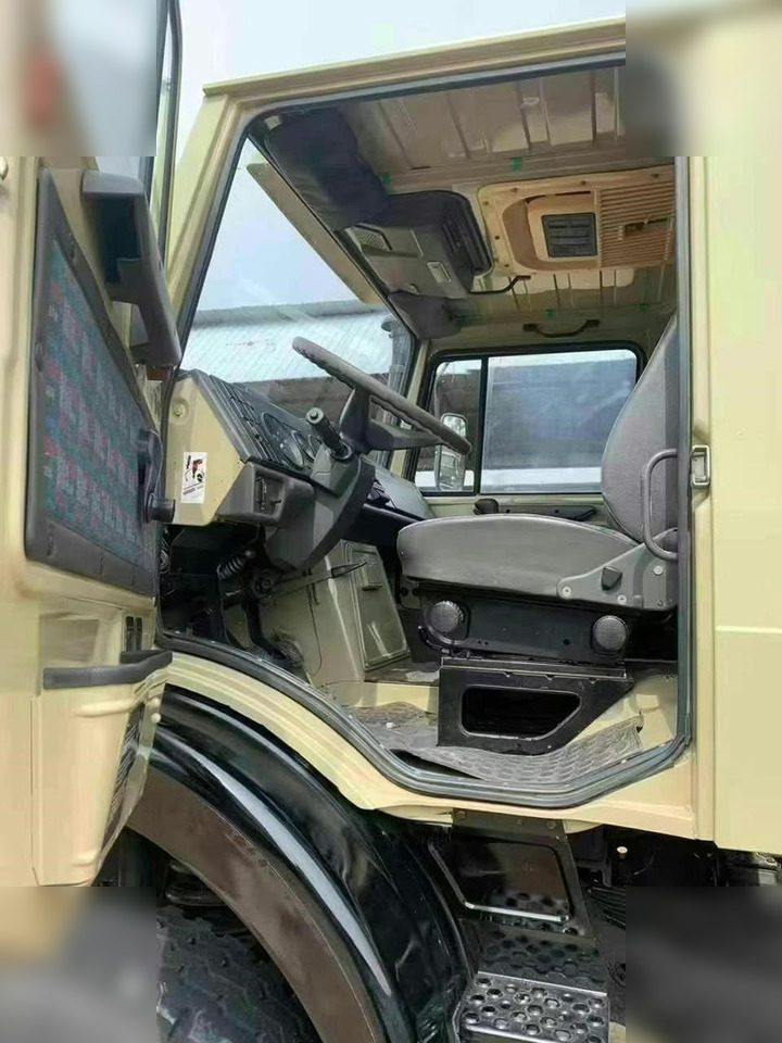 1995 MERCEDES-BENZ UNIMOG 2150 - Camión chasis: foto 5 1995 MERCEDES-BENZ UNIMOG 2150 - Camión chasis: foto 5