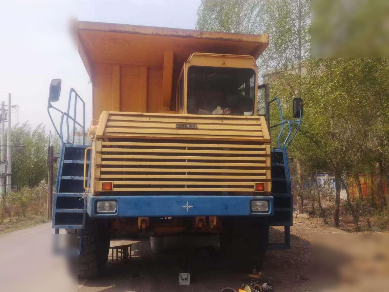 2000 BELAZ 75473 - Dúmper rígido: foto 4 2000 BELAZ 75473 - Dúmper rígido: foto 4