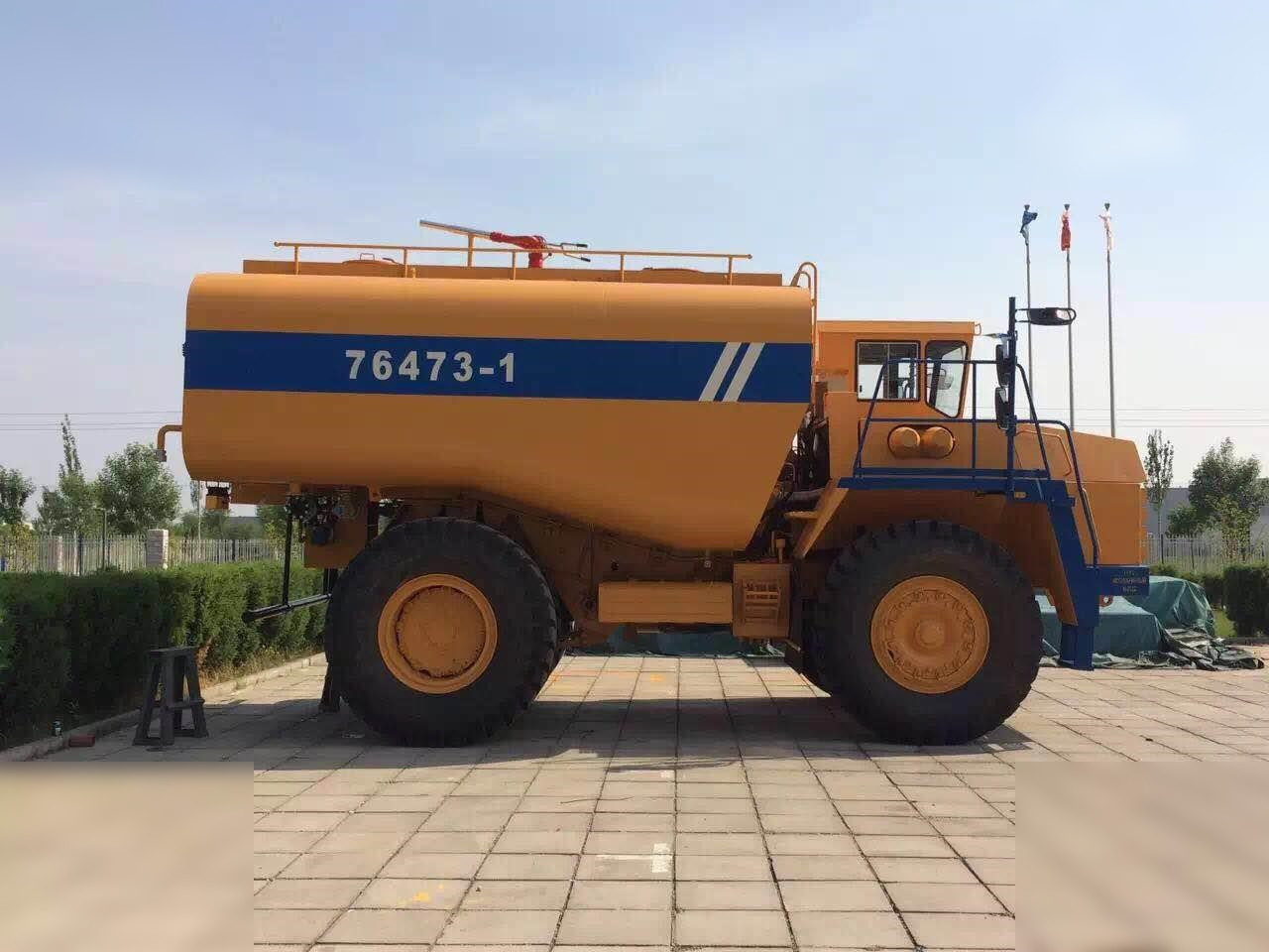 2000 BELAZ 75473 - Dúmper rígido: foto 1 2000 BELAZ 75473 - Dúmper rígido: foto 1