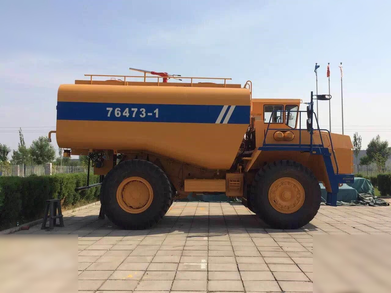2000 BELAZ 75473 - Dúmper rígido: foto 3 2000 BELAZ 75473 - Dúmper rígido: foto 3