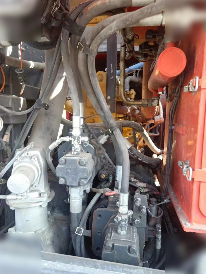 2014 SANDVIK DP1500I - Perforadora: foto 4 2014 SANDVIK DP1500I - Perforadora: foto 4