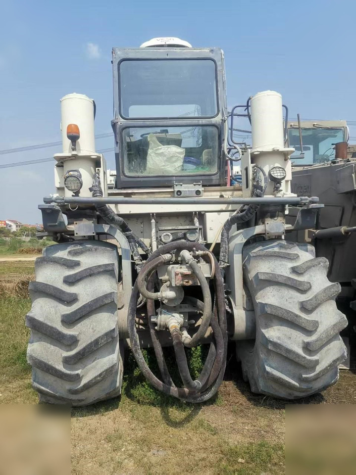 WIRTGEN WR2500 - Estabilizador de suelos: foto 3 WIRTGEN WR2500 - Estabilizador de suelos: foto 3