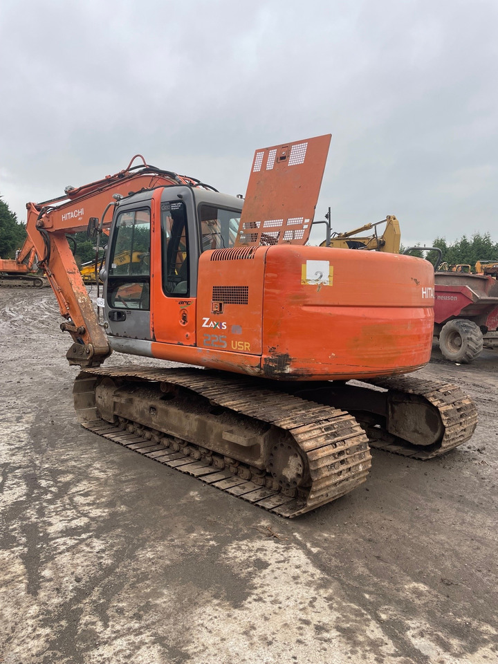HITACHI ZX225USLC - Excavadora de cadenas: foto 3 HITACHI ZX225USLC - Excavadora de cadenas: foto 3