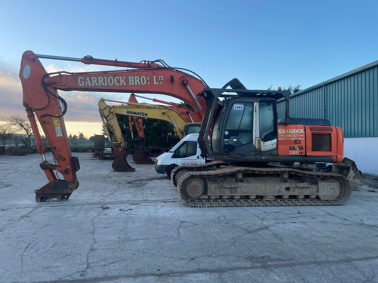 HITACHI ZX280LC-3 - Maquinaria de construcción para Excavadora de cadenas: foto 1 HITACHI ZX280LC-3 - Maquinaria de construcción para Excavadora de cadenas: foto 1
