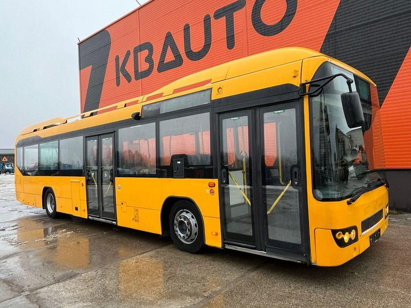 Volvo BRLH 7700 HYBRID 4x2 FOR PARTS ONLY! / EURO EEV / AC / AUXILIARY HEATING - Autobús: foto 1 Volvo BRLH 7700 HYBRID 4x2 FOR PARTS ONLY! / EURO EEV / AC / AUXILIARY HEATING - Autobús: foto 1