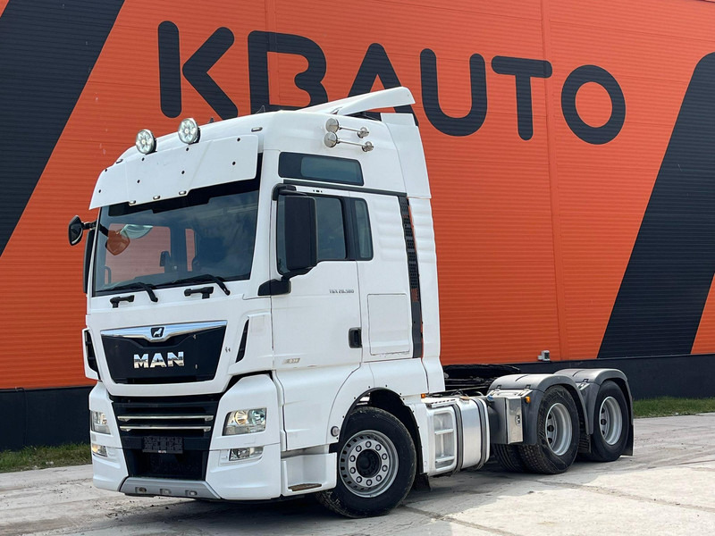 MAN TGX 28.580 6x2 XXL CAB / INTARDER / DOUBLE BOGIE - Cabeza tractora: foto 1 MAN TGX 28.580 6x2 XXL CAB / INTARDER / DOUBLE BOGIE - Cabeza tractora: foto 1