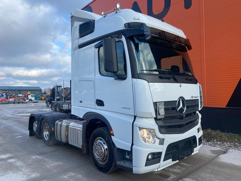 Mercedes-Benz Actros F 2553 6x2 BIG SPACE - Cabeza tractora: foto 4 Mercedes-Benz Actros F 2553 6x2 BIG SPACE - Cabeza tractora: foto 4