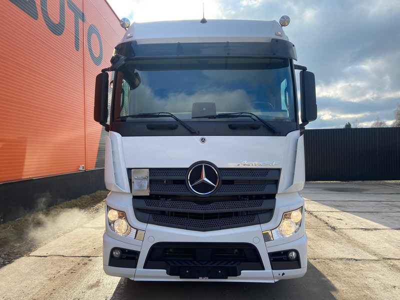 Mercedes-Benz Actros F 2553 6x2 BIG SPACE - Cabeza tractora: foto 3 Mercedes-Benz Actros F 2553 6x2 BIG SPACE - Cabeza tractora: foto 3
