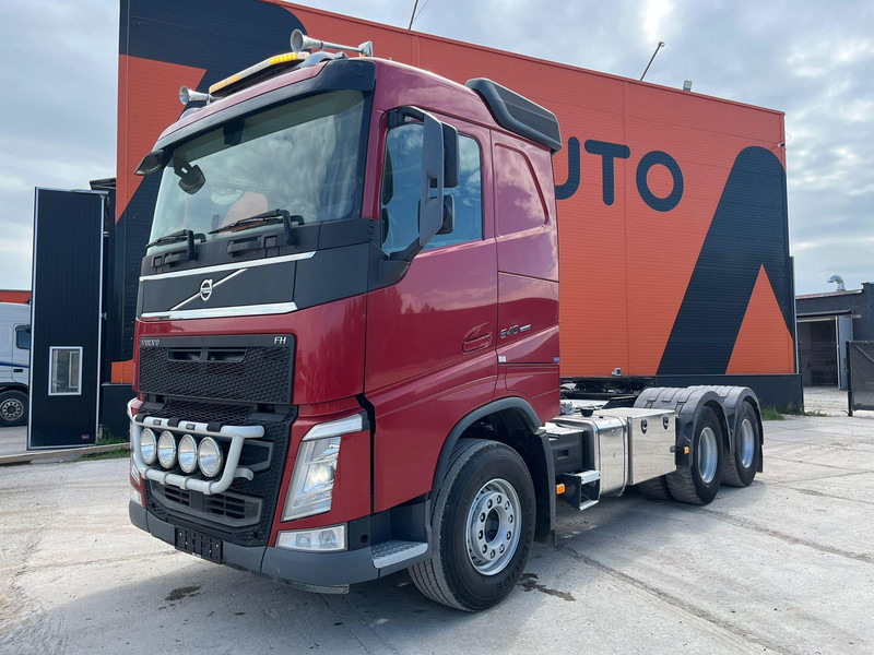 Volvo FH 540 6x4 HYDRAULICS / TANDEM AXLE LIFT - Cabeza tractora: foto 2 Volvo FH 540 6x4 HYDRAULICS / TANDEM AXLE LIFT - Cabeza tractora: foto 2