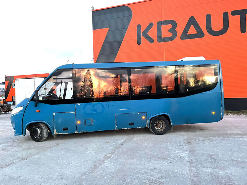 Iveco Kapena Thesi 7 PCS AVAILABLE /EURO 6 / 27 SEATS+5 STANDING / AC / AUXILIARY HEATING - Minibús, Furgoneta de pasajeros: foto 4 Iveco Kapena Thesi 7 PCS AVAILABLE /EURO 6 / 27 SEATS+5 STANDING / AC / AUXILIARY HEATING - Minibús, Furgoneta de pasajeros: foto 4