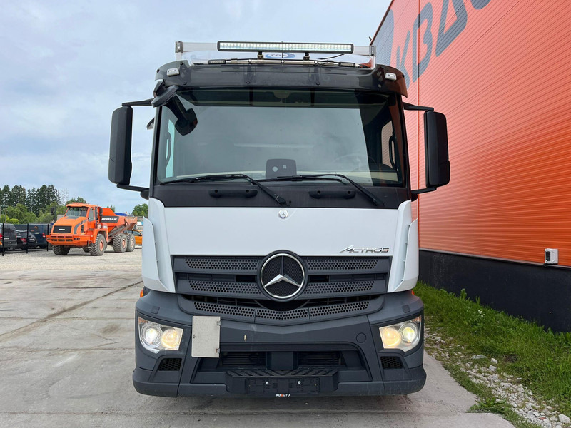 Mercedes-Benz Actros 1827 4x2 TK UT SPECTRUM / BOX L=8429 mm - Camión frigorífico: foto 2 Mercedes-Benz Actros 1827 4x2 TK UT SPECTRUM / BOX L=8429 mm - Camión frigorífico: foto 2