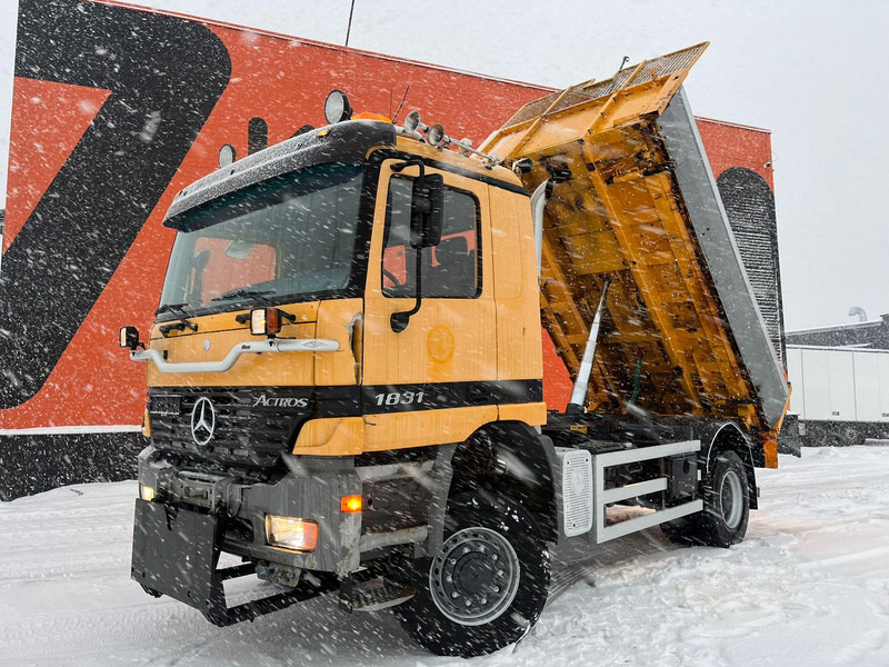 Mercedes-Benz Actros 1831 4x4 V6 / FULL STEEL / BOX L=4342 mm - Camión volquete: foto 2 Mercedes-Benz Actros 1831 4x4 V6 / FULL STEEL / BOX L=4342 mm - Camión volquete: foto 2