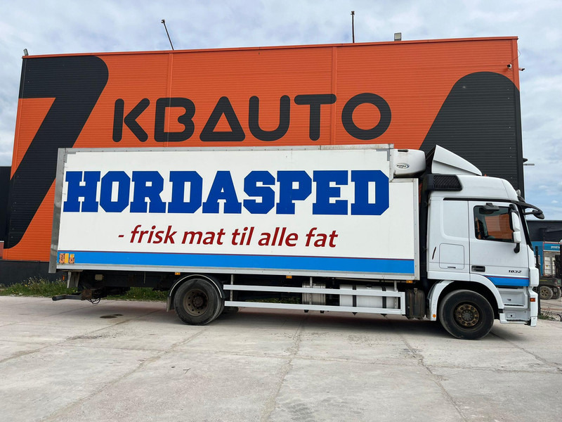 Mercedes-Benz Actros 1832 4x2 SUPRA 850 Mt / BOX L=8226 mm - Camión frigorífico: foto 5 Mercedes-Benz Actros 1832 4x2 SUPRA 850 Mt / BOX L=8226 mm - Camión frigorífico: foto 5