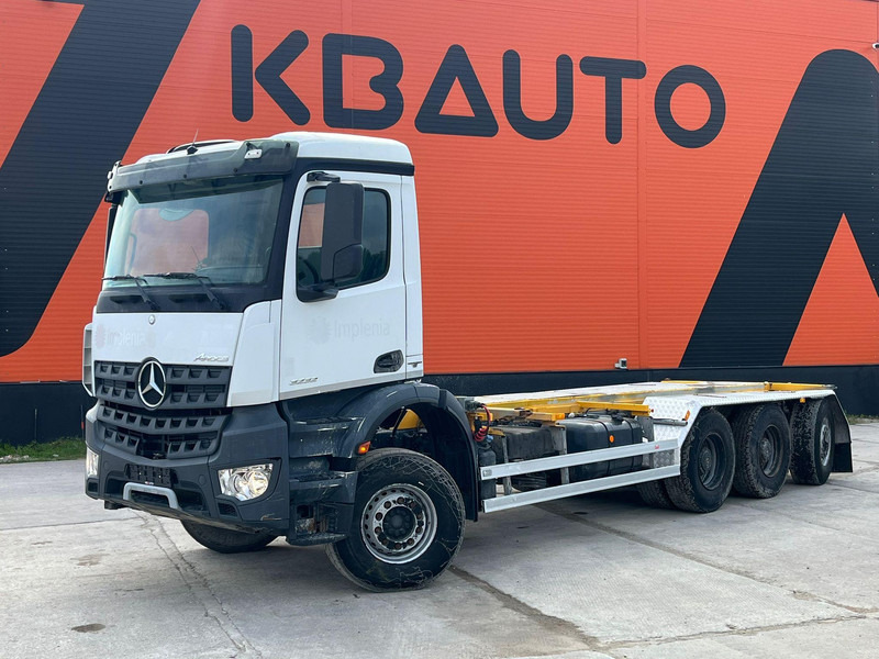 Mercedes-Benz Arocs 3232 8x4*4 ONLY 11775 KM !!! / CHASSIS L=7700 mm - Camión chasis: foto 1 Mercedes-Benz Arocs 3232 8x4*4 ONLY 11775 KM !!! / CHASSIS L=7700 mm - Camión chasis: foto 1
