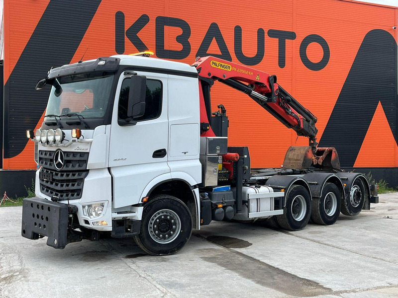 Mercedes-Benz Arocs 3242 8x4 PK22002 / RETARDER / SNOW PLOW EQUIPMENT / GRAPPLE - Camión multibasculante, Camión grúa: foto 2 Mercedes-Benz Arocs 3242 8x4 PK22002 / RETARDER / SNOW PLOW EQUIPMENT / GRAPPLE - Camión multibasculante, Camión grúa: foto 2