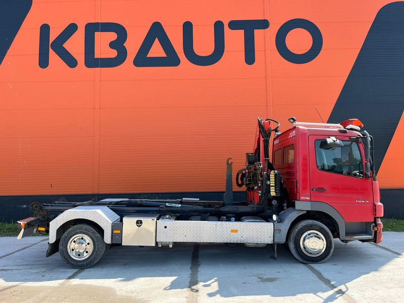 Mercedes-Benz Atego 1024 4x2 PK4100 + WINCH / HOOK LIFT L=3900 mm - Camión multibasculante, Camión grúa: foto 5 Mercedes-Benz Atego 1024 4x2 PK4100 + WINCH / HOOK LIFT L=3900 mm - Camión multibasculante, Camión grúa: foto 5