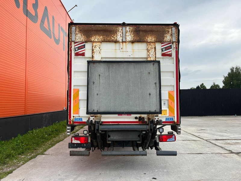 Camión caja cerrada Scania P 360 6x2*4 BOX L=9718 mm: foto 7