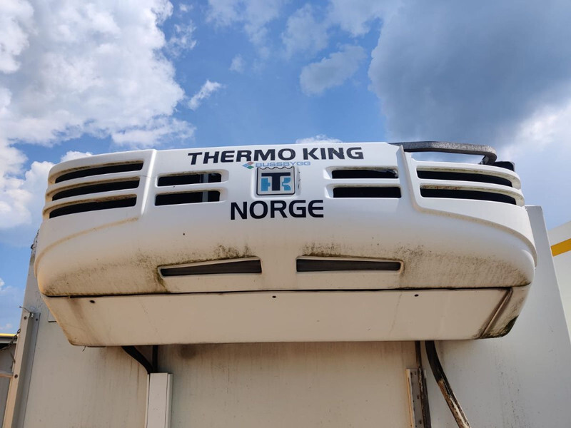 THERMO KING TS-300 REFRIGERATION UNIT / KÜLMASEADE - Carrocería-frigorifico: foto 1 THERMO KING TS-300 REFRIGERATION UNIT / KÜLMASEADE - Carrocería-frigorifico: foto 1