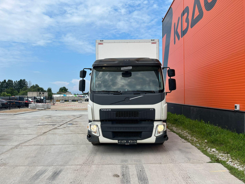 Volvo FE 320 4x2 BOX L=7623 mm - Camión caja cerrada: foto 2 Volvo FE 320 4x2 BOX L=7623 mm - Camión caja cerrada: foto 2