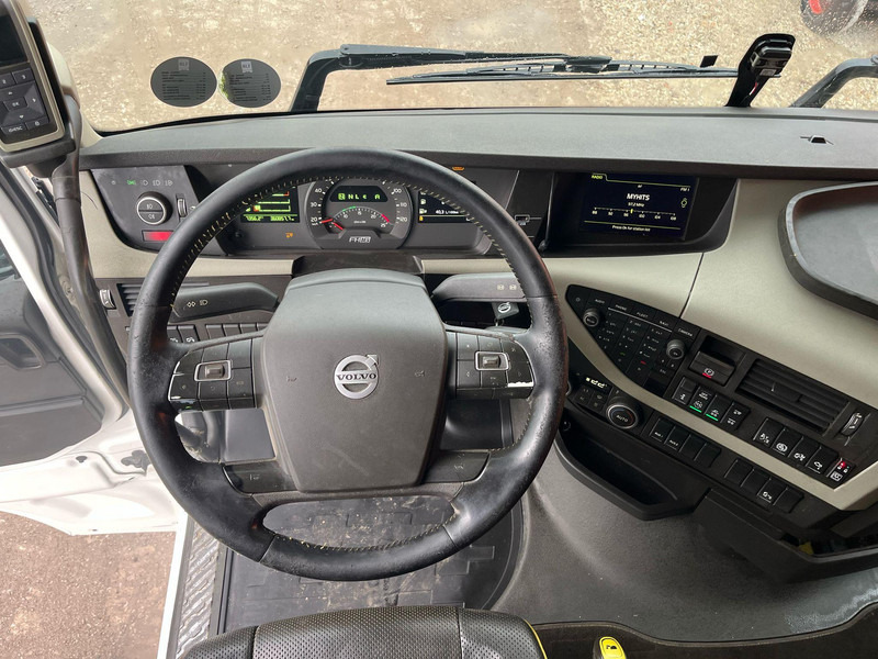 Leasing para Volvo FH 16 600 6x2*4 HIAB 166E-5 HIPRO / PLATFORM L=6309 mm Volvo FH 16 600 6x2*4 HIAB 166E-5 HIPRO / PLATFORM L=6309 mm: foto 16