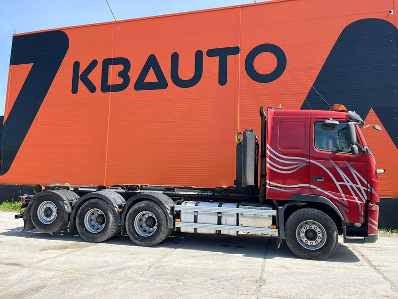 Volvo FH 16 700 8x4*4 HIAB XR 24 ton / L=5800 mm - Camión multibasculante: foto 5 Volvo FH 16 700 8x4*4 HIAB XR 24 ton / L=5800 mm - Camión multibasculante: foto 5