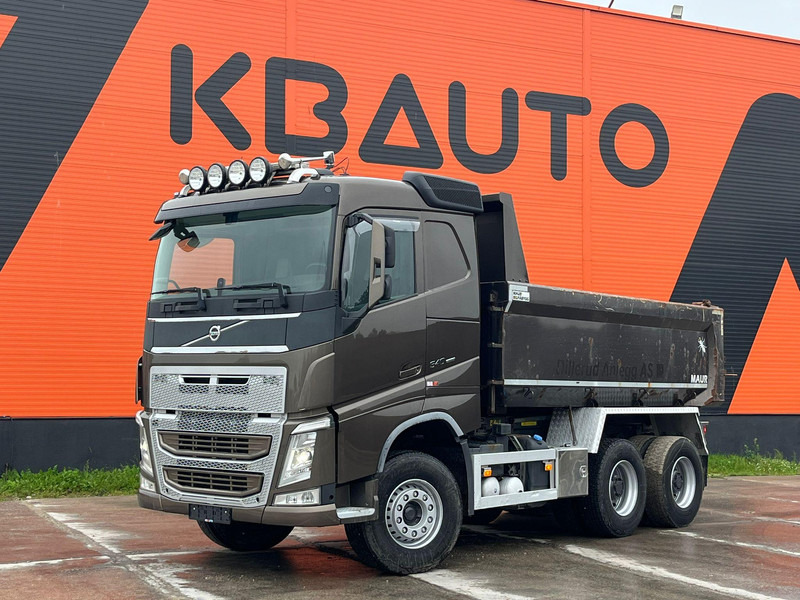 Volvo FH 540 6x4 RETARDER / TANDEM AXLE LIFT / BIG AXLES / BOX L=4487 mm - Camión volquete: foto 1 Volvo FH 540 6x4 RETARDER / TANDEM AXLE LIFT / BIG AXLES / BOX L=4487 mm - Camión volquete: foto 1