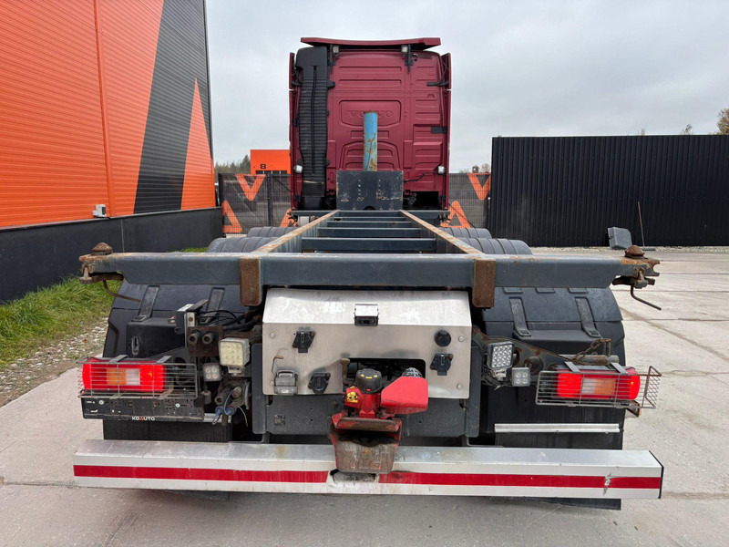 Leasing para Volvo FH 540 8x4*4 CHASSIS L=6124 mm Volvo FH 540 8x4*4 CHASSIS L=6124 mm: foto 6