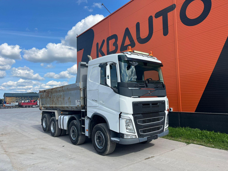 Volvo FH 540 8x4 RETARDER / TANDEM AXLE LIFT / BOX L=5501 mm - Camión volquete: foto 4 Volvo FH 540 8x4 RETARDER / TANDEM AXLE LIFT / BOX L=5501 mm - Camión volquete: foto 4