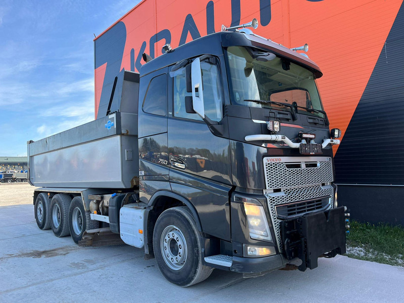 Volvo FH 750 8x4*4 UNDERBODY SCRAPER / RETARDER / BOX L=5940 mm - Camión volquete: foto 4 Volvo FH 750 8x4*4 UNDERBODY SCRAPER / RETARDER / BOX L=5940 mm - Camión volquete: foto 4