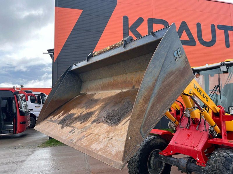 Cargadora de ruedas Volvo L 30 B-Z/X 4x4 AC / QUICK COUPLER / BUCKET + FORKS: foto 19