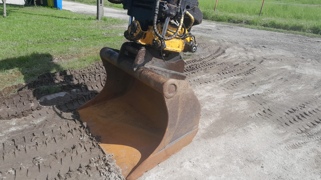 KOMATSU PW 140-7 - Excavadora de ruedas: foto 5 KOMATSU PW 140-7 - Excavadora de ruedas: foto 5