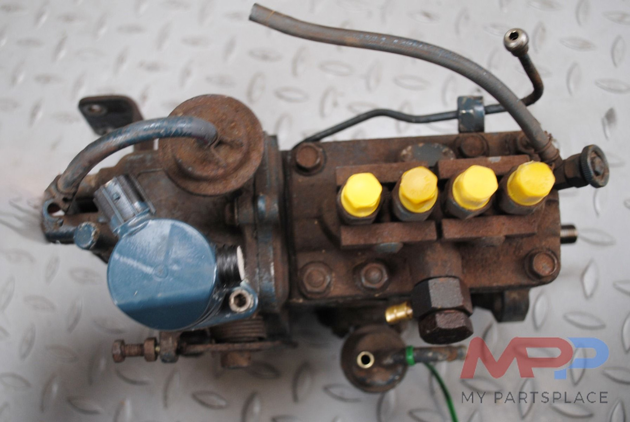 Injectiepomp Kubota V3800, V3800-T, V3300 en V3600 - Bomba de combustible: foto 3 Injectiepomp Kubota V3800, V3800-T, V3300 en V3600 - Bomba de combustible: foto 3