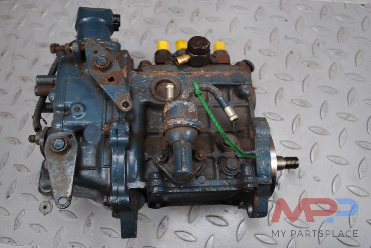 Injectiepomp Kubota V3800, V3800-T, V3300 en V3600 - Bomba de combustible: foto 2 Injectiepomp Kubota V3800, V3800-T, V3300 en V3600 - Bomba de combustible: foto 2