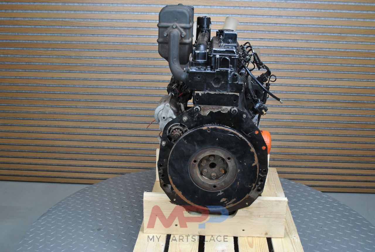 Shibaura Shibaura N844 - Motor: foto 3 Shibaura Shibaura N844 - Motor: foto 3