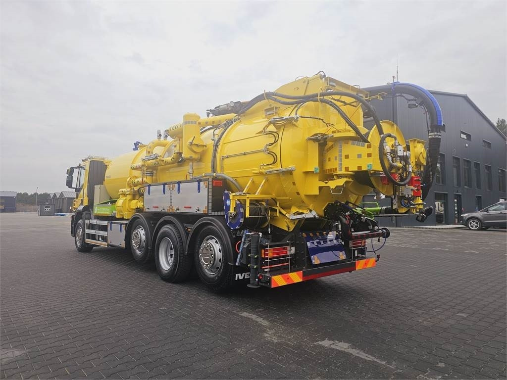 Iveco RAVO WUKO FOR CHANNEL CLEANING druck saug kanal - Limpieza de alcantarillado: foto 5 Iveco RAVO WUKO FOR CHANNEL CLEANING druck saug kanal - Limpieza de alcantarillado: foto 5