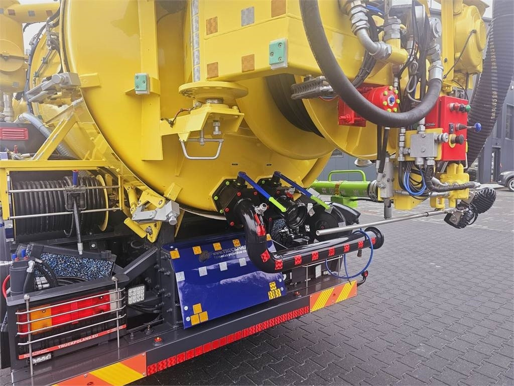 Limpieza de alcantarillado Iveco RAVO WUKO FOR CHANNEL CLEANING druck saug kanal: foto 18 Limpieza de alcantarillado Iveco RAVO WUKO FOR CHANNEL CLEANING druck saug kanal: foto 18